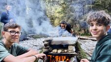 Bildmotiv: Survival Trekking Camp